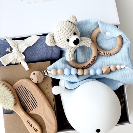 Boîte cadeau bébé bleue 