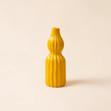 Petit vase rainuré, style rétro, jaune