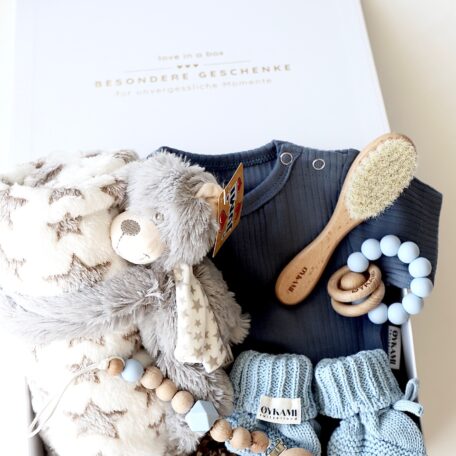 Boîte cadeau bébé bleue 