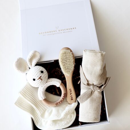 Boîte cadeau bébé blanche