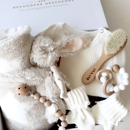Boîte cadeau bébé blanche